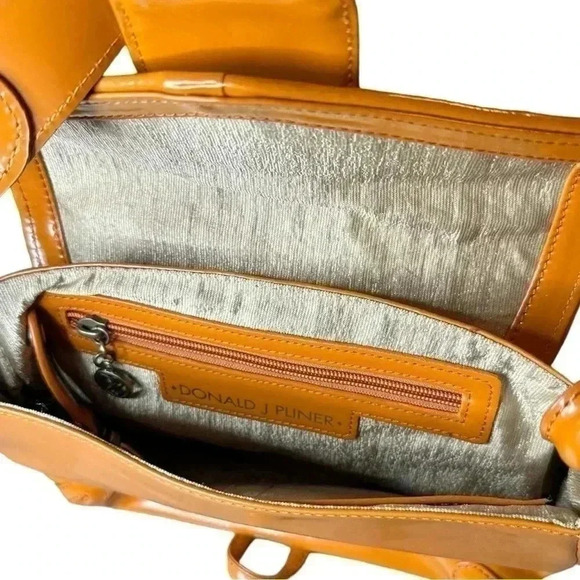 Donald Pilner Orange Shoulder Bag Patent - Picture 6 of 6